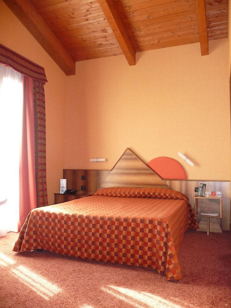 La Villa - Sure Hotel Collection By Best Western Ivrea Exterior foto